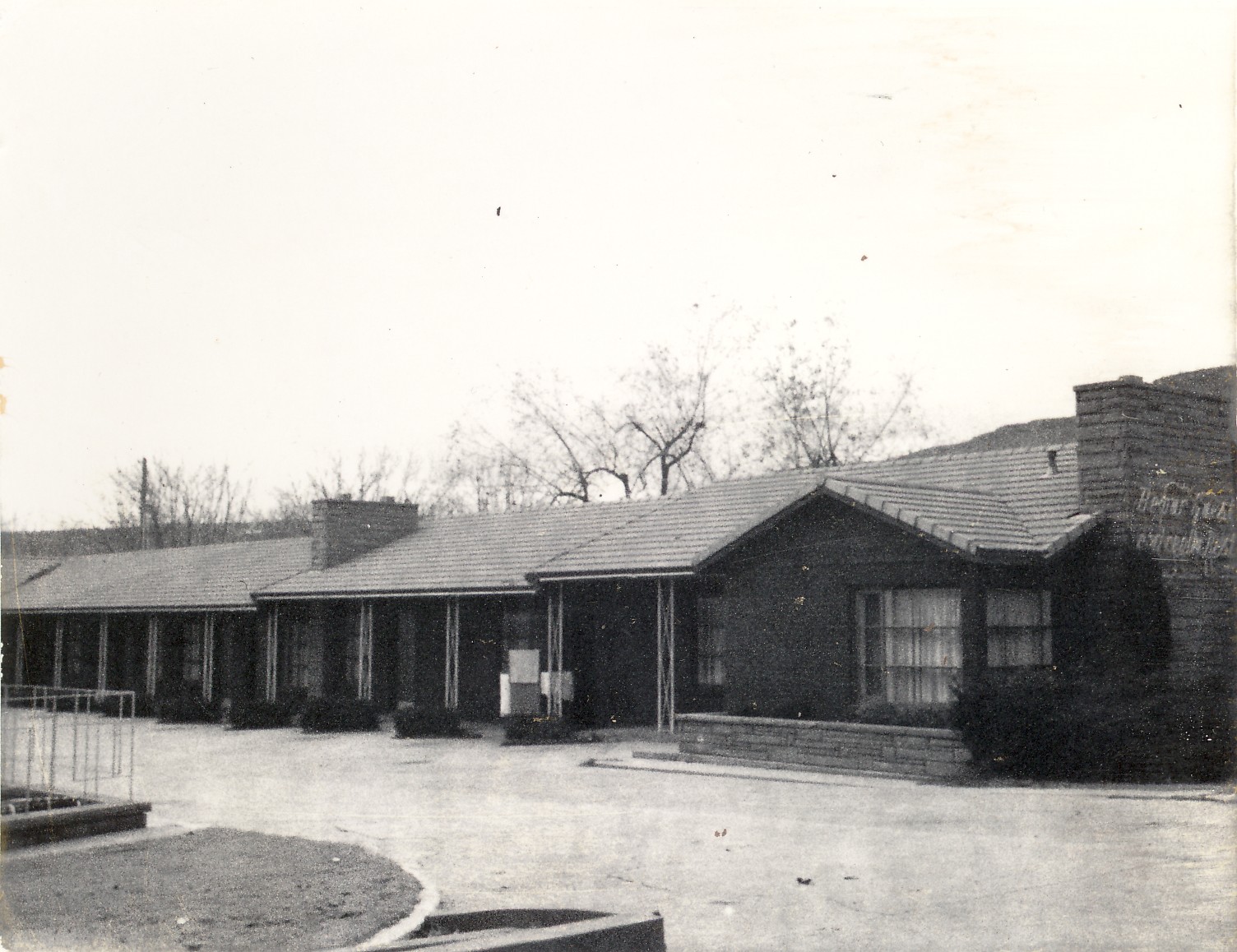 The Twin Oaks Motel in St George
