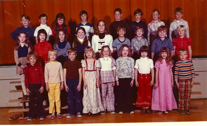 Miss Rhonda Campbell's 1974-1975 second grade class at East Elementary School