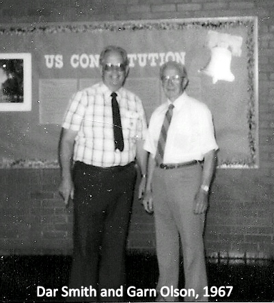 Principals Dar L. Smith (new) and Garn J. Olsen (former) of East Elementrary School