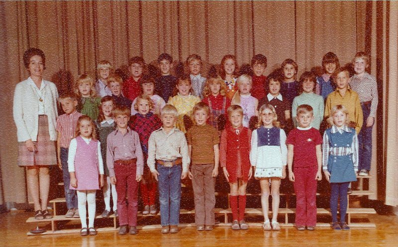Mrs. Frances Barlocker's 1972-1973 second grade class at East Elementary School