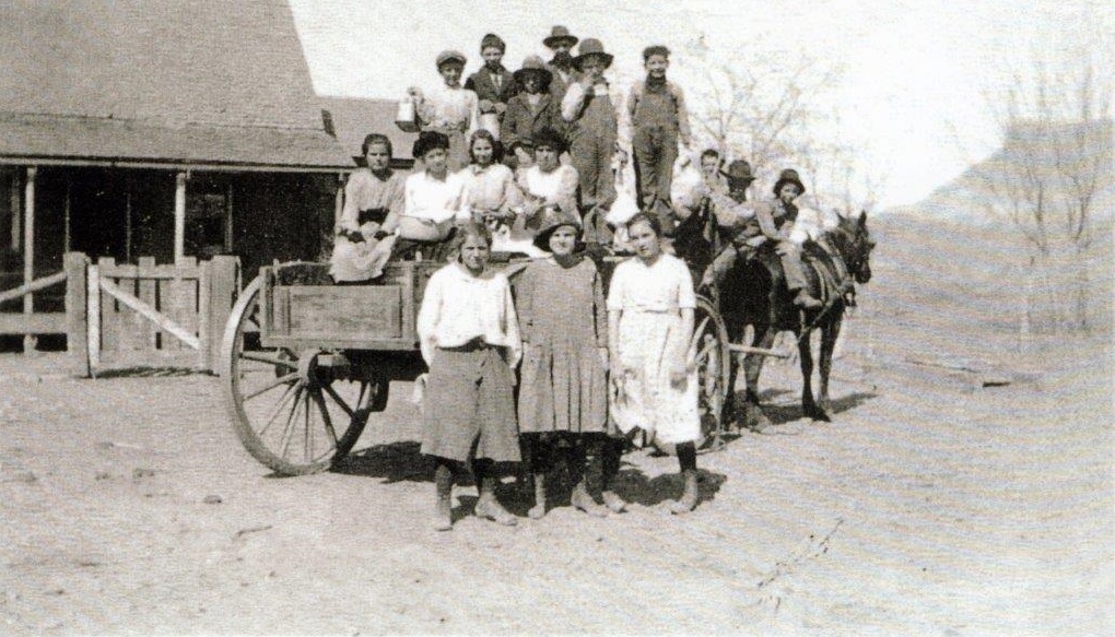 Some kids in front of Sylvester Earl's home in Virgin