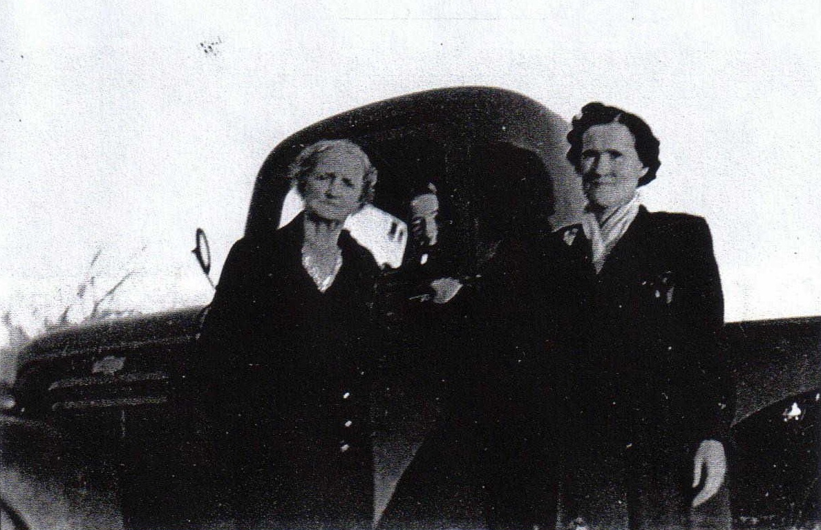 Ruth and Marguerite McMullin