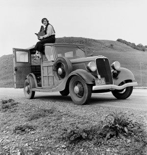 Dorothea Lange taking photographs