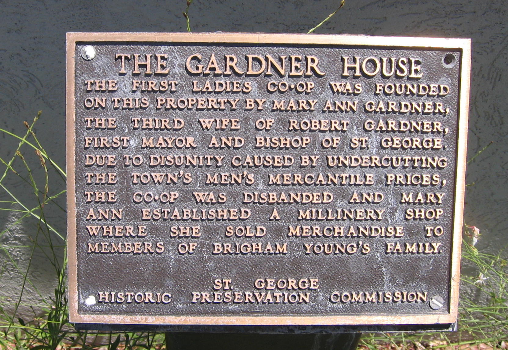 WCHS-00183 Plaque in front of the Robert and Mary Ann Gardner home