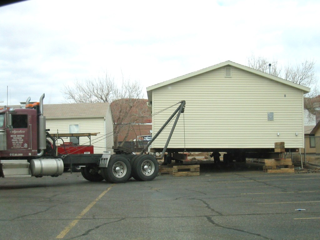 WCHS-00293 Two portable classrooms at West Elementary School being removed in 2008