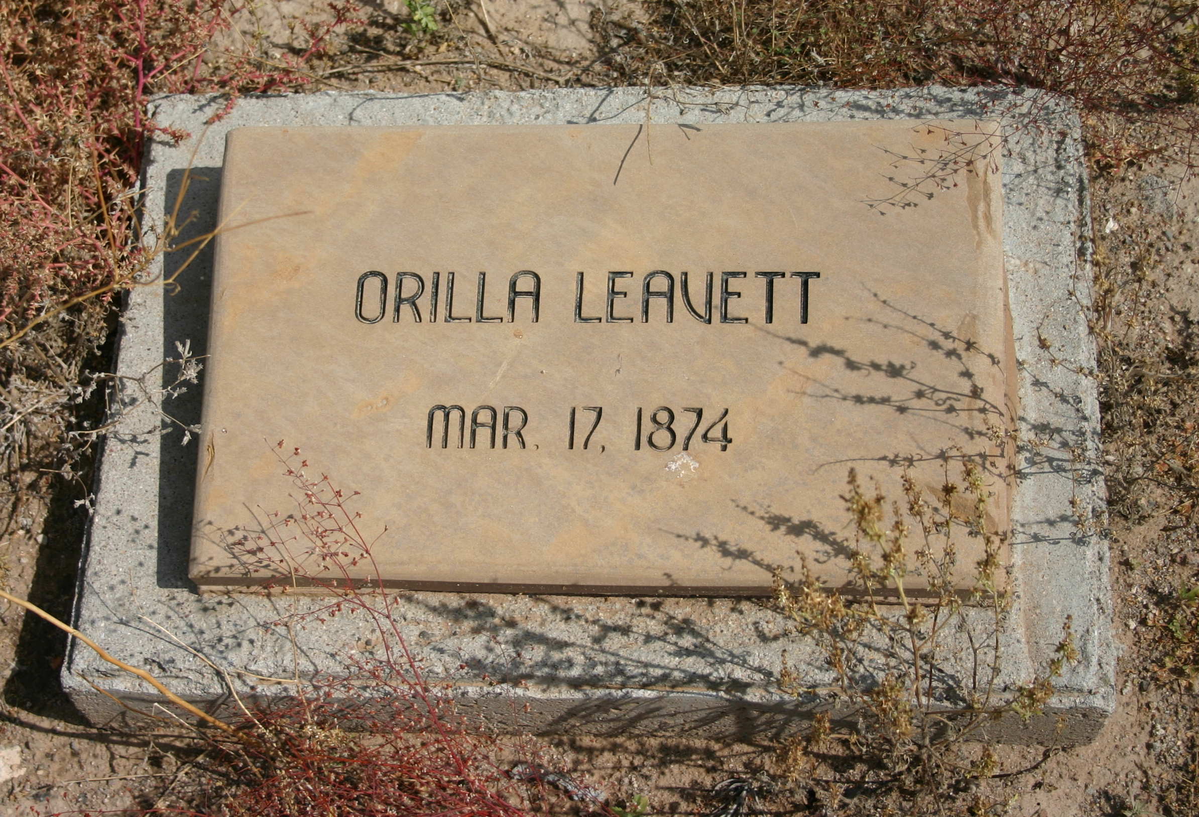 Orilla Leavett gravestone at the Hebron Cemetery