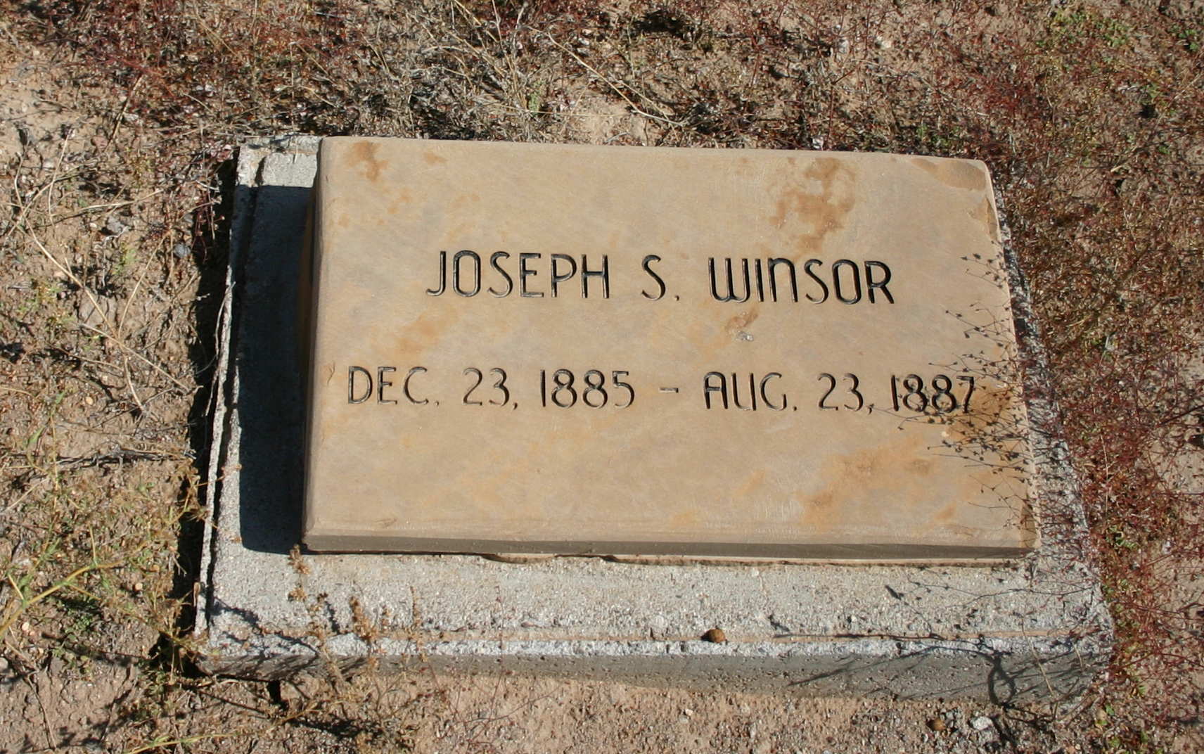 Joseph S. Winsor gravestone at the Hebron Cemetery