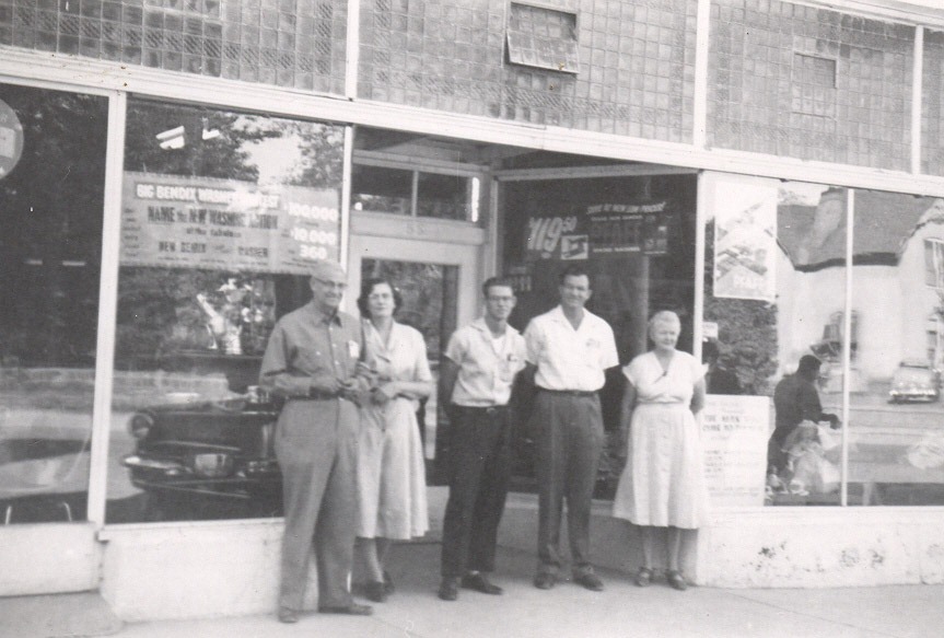 WCHS-01084 Front of the Arrowhead Department Store