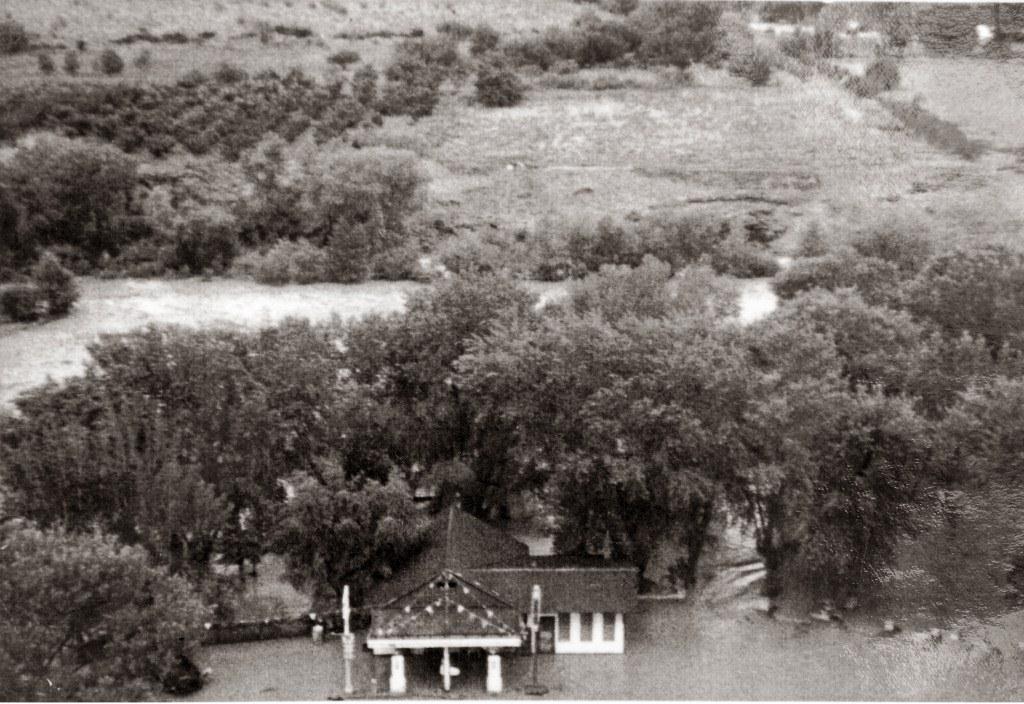 Gates service station and motel in a flooded Santa Clara
