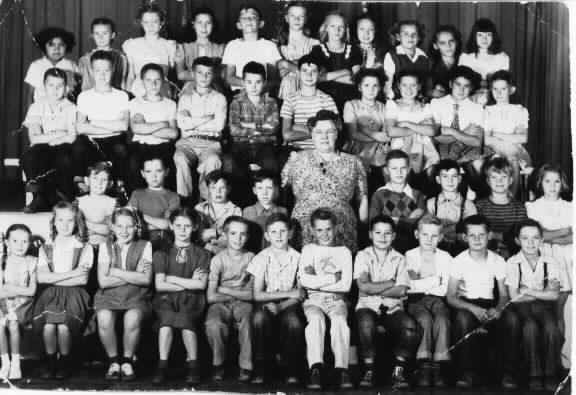Florence Foremaster's 1946-1947 4th grade class at St. George Elementary School