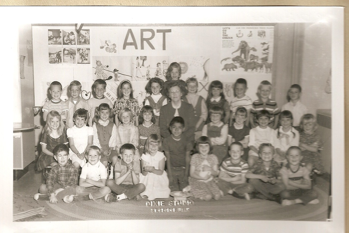 Mrs. LaVon Blackburn's 1966-1967 first grade class