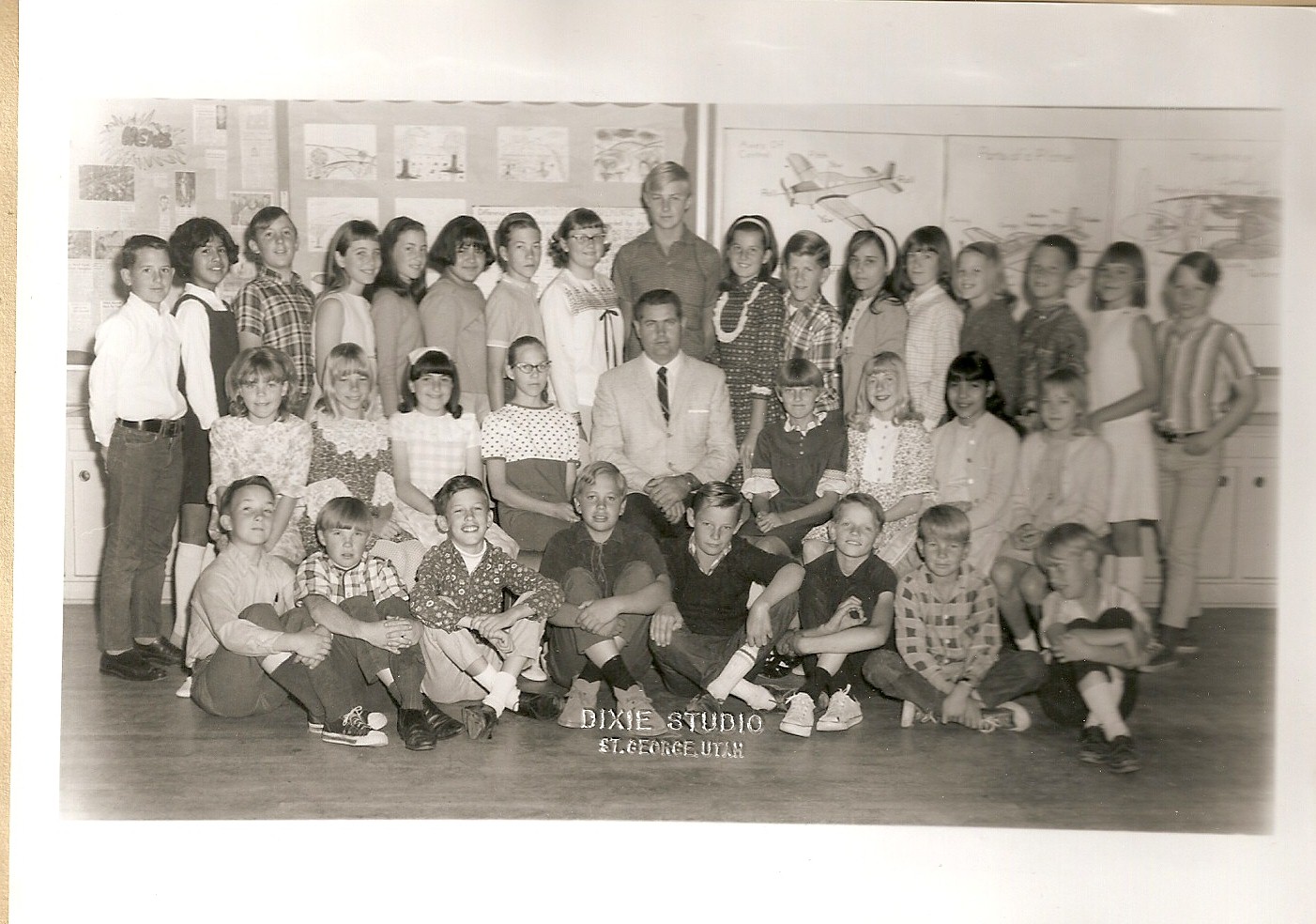Mr. Bruce Dewey's 1966-1967 sixth grade class