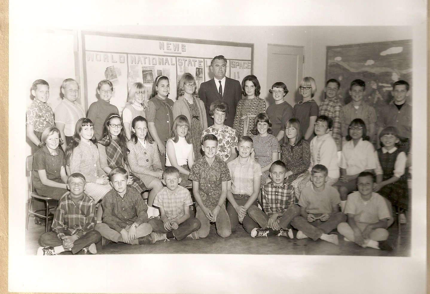 Mr. Howard Starr's 1966-1967 sixth grade class