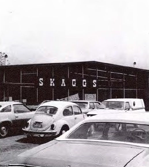 Front of the Skaggs Drug Center