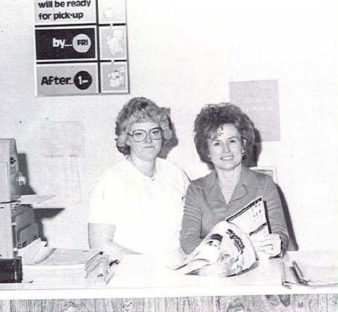 Two ladies at the counter of the Sears Service Center