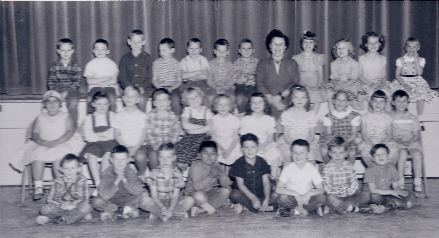 Mrs. Verna Schmutz' 1957-1958 first grade class at East Elementary School