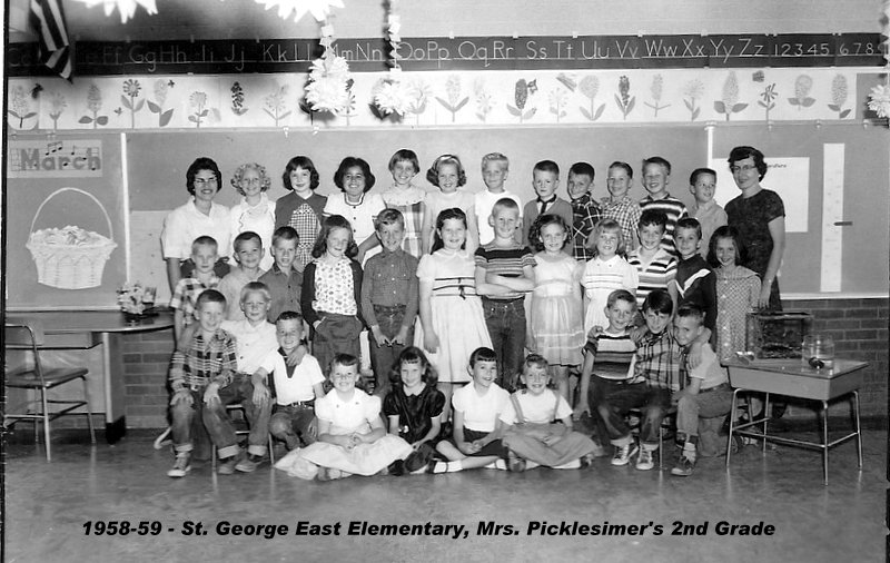 Mrs. Fae Picklesimer's 1958-1959 second grade class at East Elementary School
