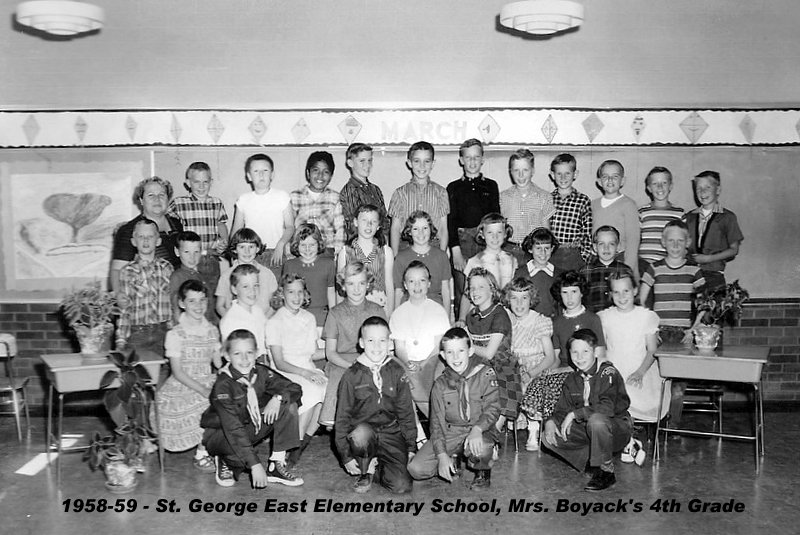 Mrs. Virginia Boyack's 1958-1959 fourth grade class at East Elementary School