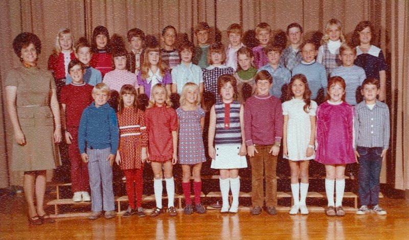 Mrs. Katie Gentry's 1972-1973 fourth grade class at East Elementary School