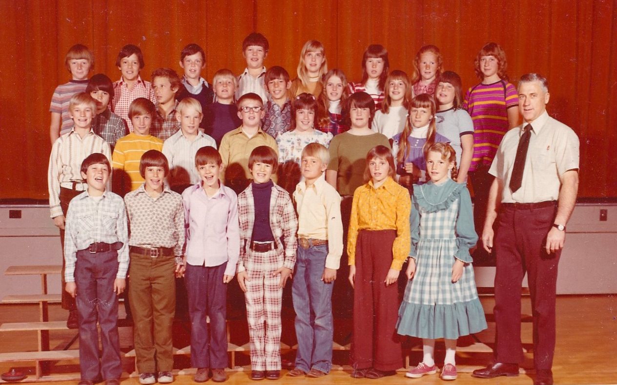 Mr. Carlyle Stirling's 1973-1974 fifth grade class at East Elementary School