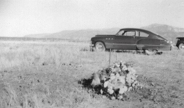 Grave of ??????? with Sheldon & Vada Grant's car in the background