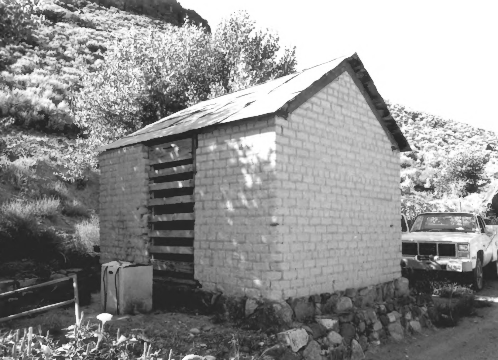An ancillary adobe shed at the Gunlock Hydroelectric Power Plant