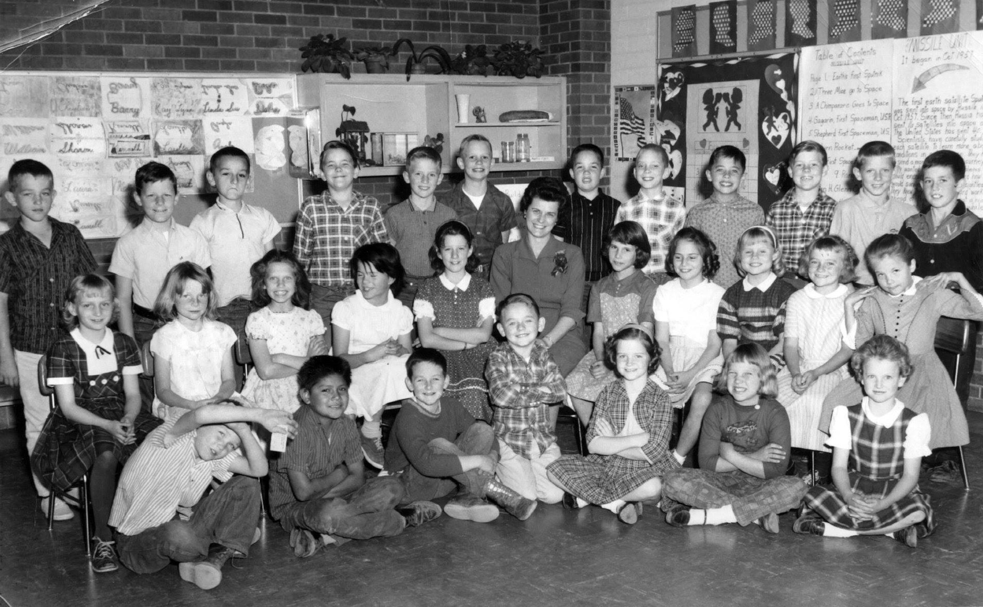 Mrs. Katie Gentry's 1963-1964 third grade class at West Elementary School