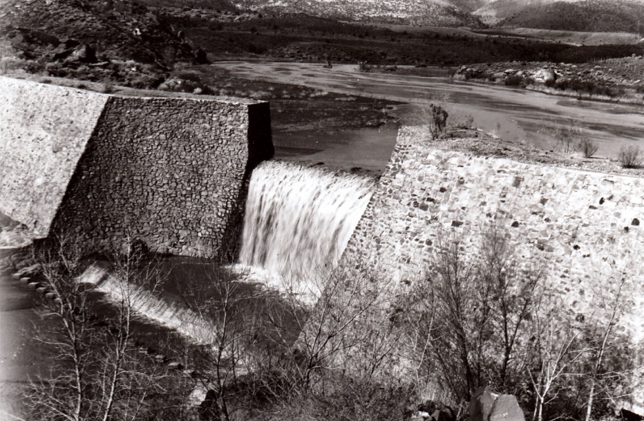 Shem Dam in 1941 with silt accumulated above the dam as high as the spillway