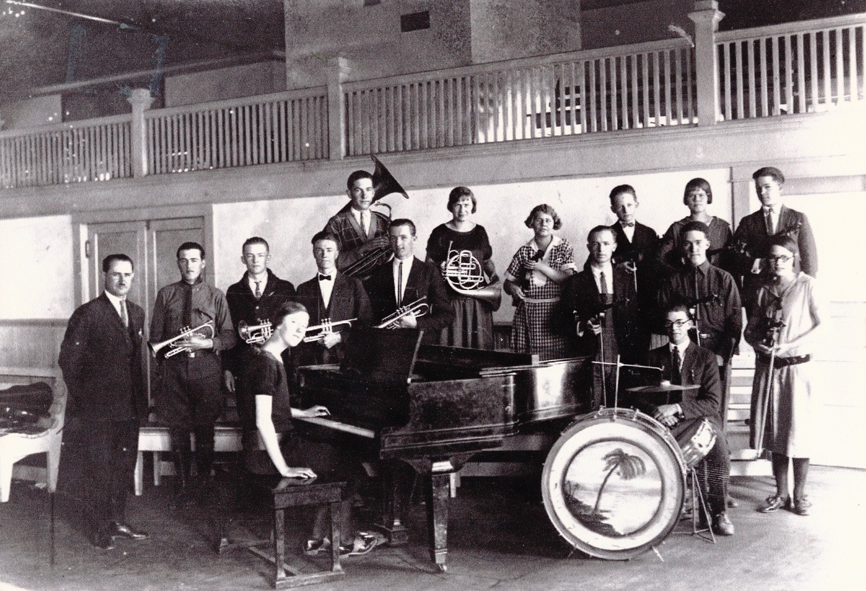 The 1913-1914 Dixie Academy Band