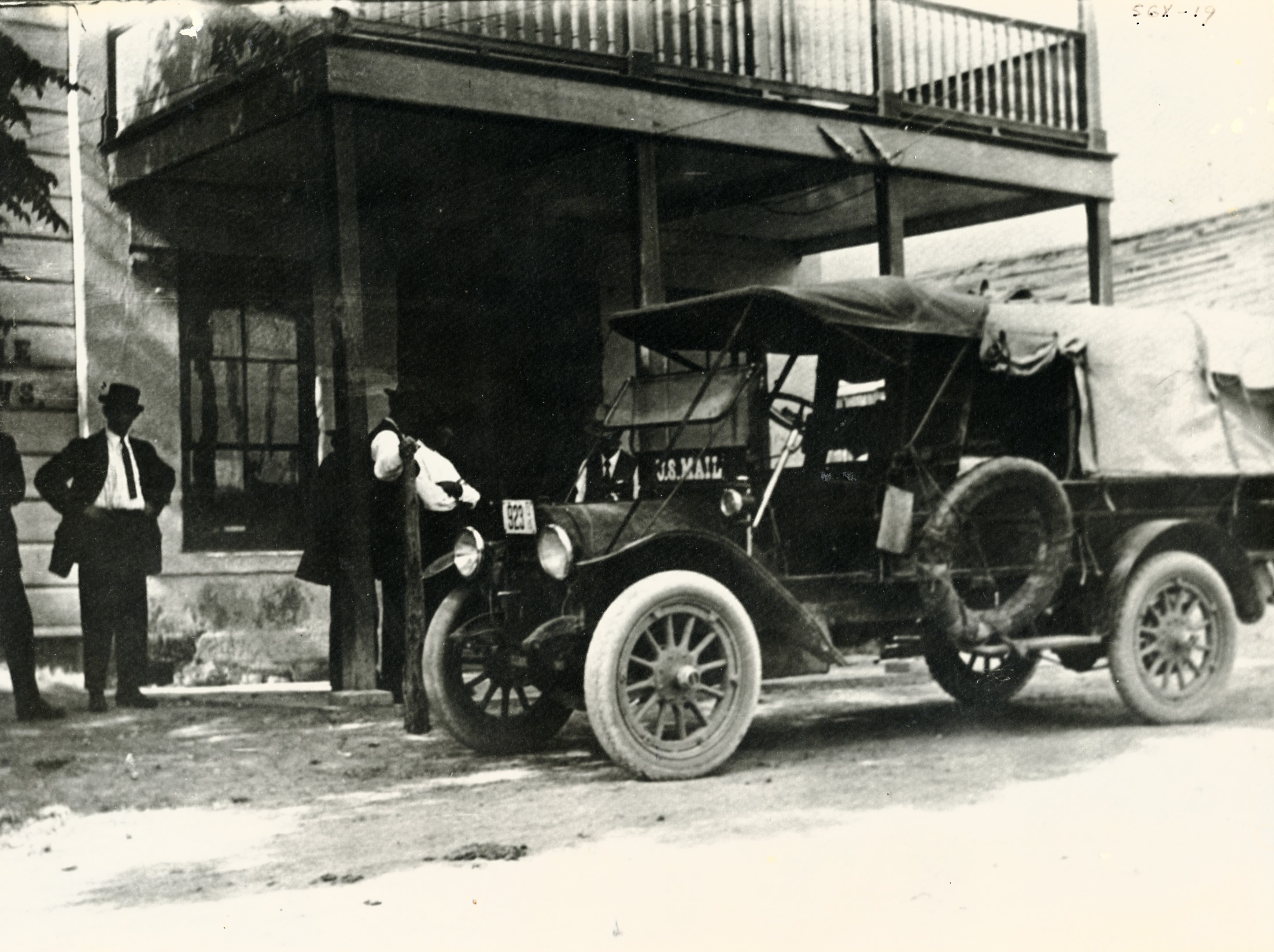 A mail truck in front of the third St. George Post Office