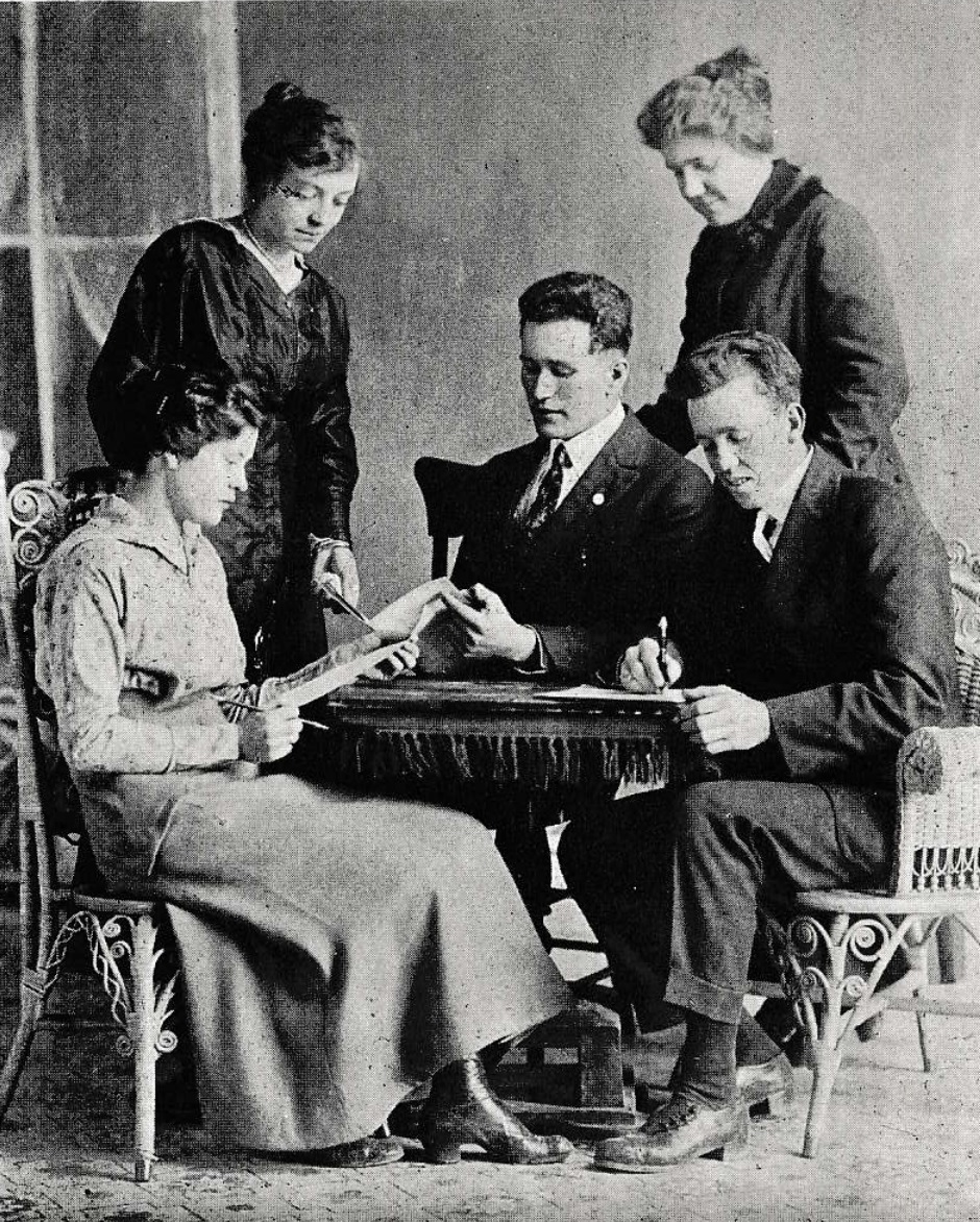 The Dixie Normal College 'Editorial Staff' in 1915-1916