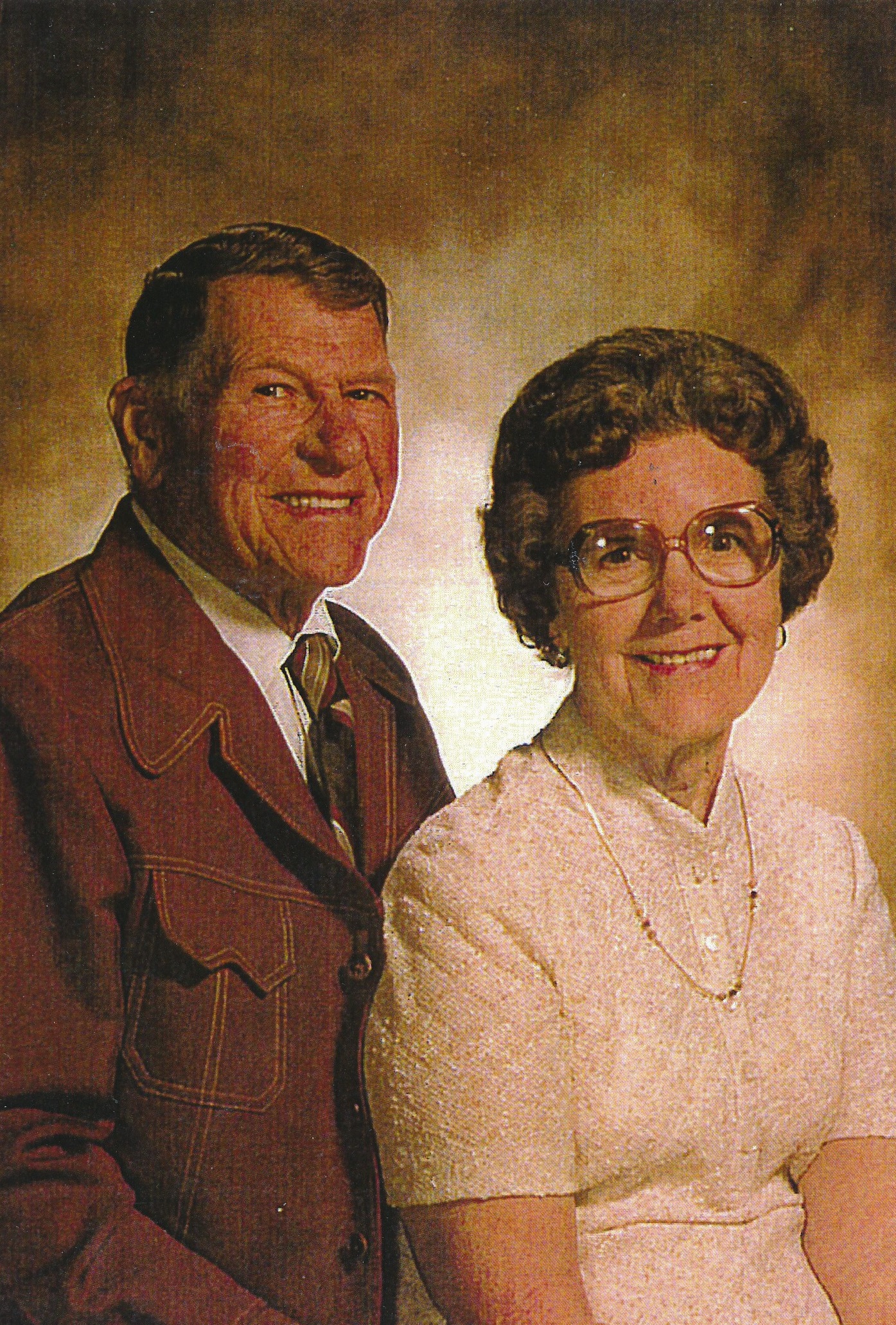 Portrait photo of Elgin & Vivian Graff