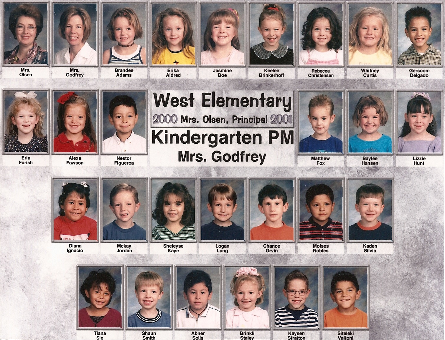 Mrs. Lynne Godfrey's 2000-2001 pm kindergarten class at West Elementary School